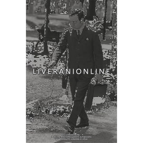 NEG-RETROSPETTIVA ENRICO SIM0NETTI DIRETTORE D\'ORCHESTRA-ATTORE-PIANISTA E COMPOSITORE NELLA FOTO ENRICO SIMONETTI A ROMA IL 21-04-1967 AG ALDO LIVERANI SAS 