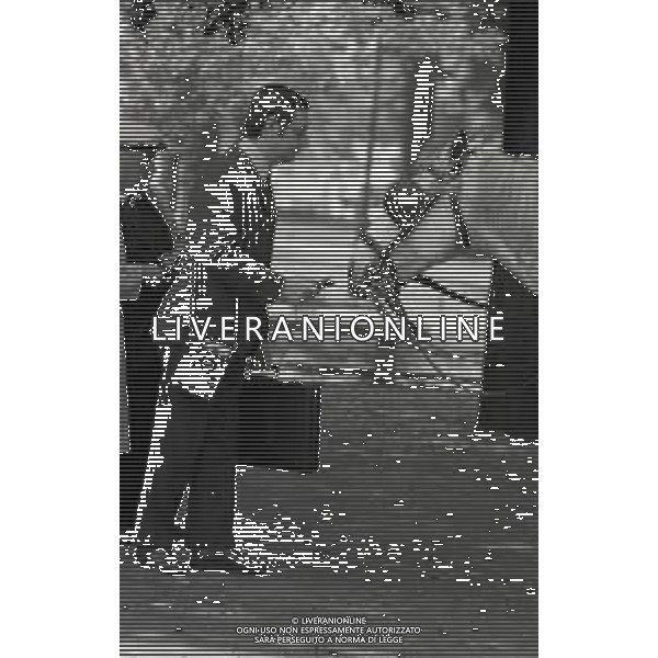 NEG-RETROSPETTIVA ENRICO SIM0NETTI DIRETTORE D\'ORCHESTRA-ATTORE-PIANISTA E COMPOSITORE NELLA FOTO ENRICO SIMONETTI A ROMA IL 21-04-1967 AG ALDO LIVERANI SAS 
