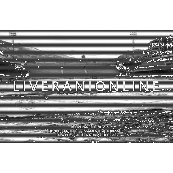 Neg- RETROSPETTIVA STADIO MARASSI DI GENOVA NELLA FOTO VEDUTA INTERNO DEL CAMPO COPERTO DALLA NEVE CAMPIONATO CALCIO 1985-1986 AG ALDO LIVERANI SAS