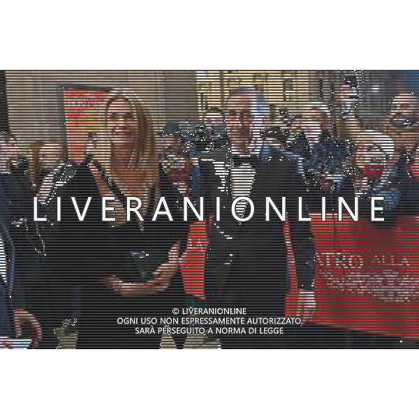 TVRG Prima alla Scala nella foto Giuseppe Sala sindaco di Milano con la compagna Chiara Bazoli Milano 07-12-2023 Arrivo delle personalita\' per assistere alla prima del Teatro alla Scala foto Roberto Garavaglia/ag. Aldo Liverani sas