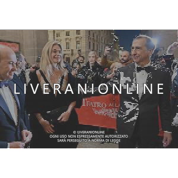 TVRG Prima alla Scala nella foto Giuseppe Sala sindaco di Milano con la compagna Chiara Bazoli Milano 07-12-2023 Arrivo delle personalita\' per assistere alla prima del Teatro alla Scala foto Roberto Garavaglia/ag. Aldo Liverani sas