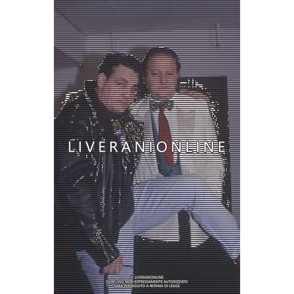 DIAP-RETROSPETTIVA MASSIMO BOLDI ATTORE NELLA FOTO MASSIMO BOLDI CON FRANCESCO SALVI A MILANO NELL\'ANNO 1992 TRASMISSIONE TELEVISIVA “LA STRANA COPPIA“ AG ALDO LIVERANI SAS