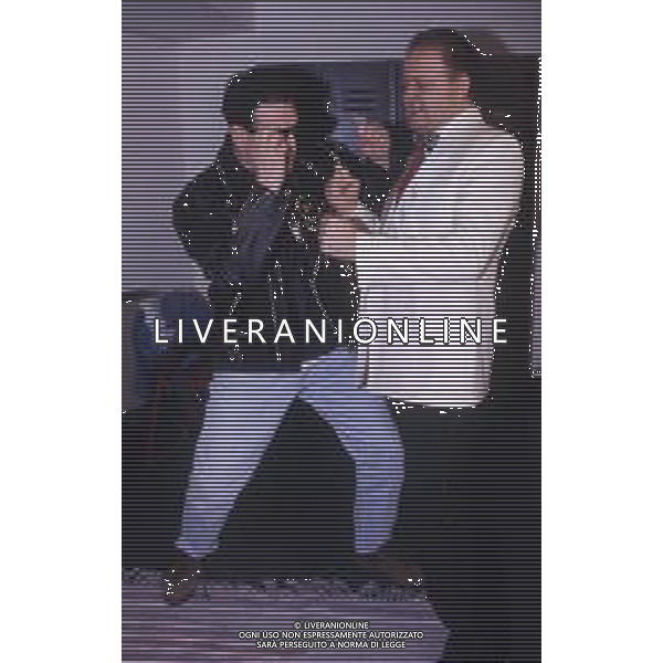 DIAP-RETROSPETTIVA MASSIMO BOLDI ATTORE NELLA FOTO MASSIMO BOLDI CON FRANCESCO SALVI A MILANO NELL\'ANNO 1992 TRASMISSIONE TELEVISIVA “LA STRANA COPPIA“ AG ALDO LIVERANI SAS