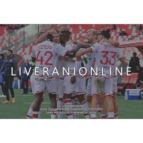 Kevin Vinetot of FC Sudtirol celebrates after scoring a goal with teammates uring the Italian Serie B match SSC Bari vs FC Sudtirol on December 09, 2023 at the San Nicola stadium in Bari, Italy. Photo by Emmanuele Mastrodonato/ag. Aldo Liverani sas/ AGENZIA ALDO LIVERANI SAS