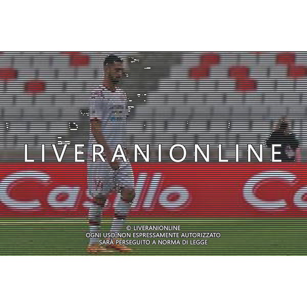 Andrea Cuomo of FC Sudtirol receives a red card uring the Italian Serie B match SSC Bari vs FC Sudtirol on December 09, 2023 at the San Nicola stadium in Bari, Italy. Photo by Emmanuele Mastrodonato/ag. Aldo Liverani sas/ AGENZIA ALDO LIVERANI SAS