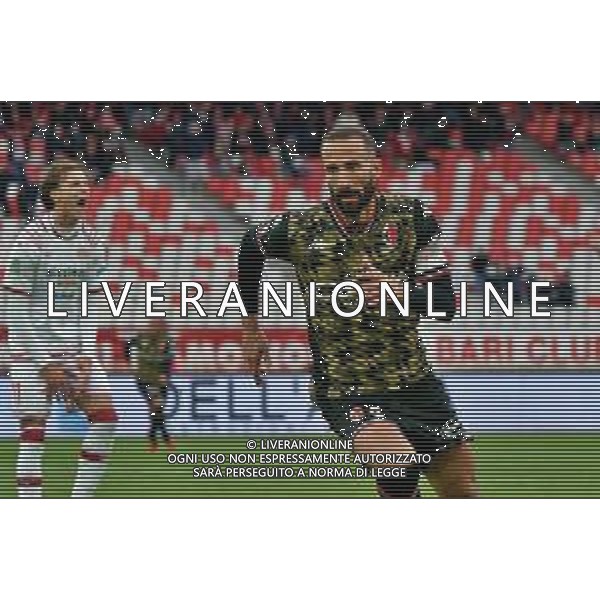 Valerio Di Cesare of SSC Bari celebrates after scoring a goal uring the Italian Serie B match SSC Bari vs FC Sudtirol on December 09, 2023 at the San Nicola stadium in Bari, Italy. Photo by Emmanuele Mastrodonato/ag. Aldo Liverani sas/ AGENZIA ALDO LIVERANI SAS