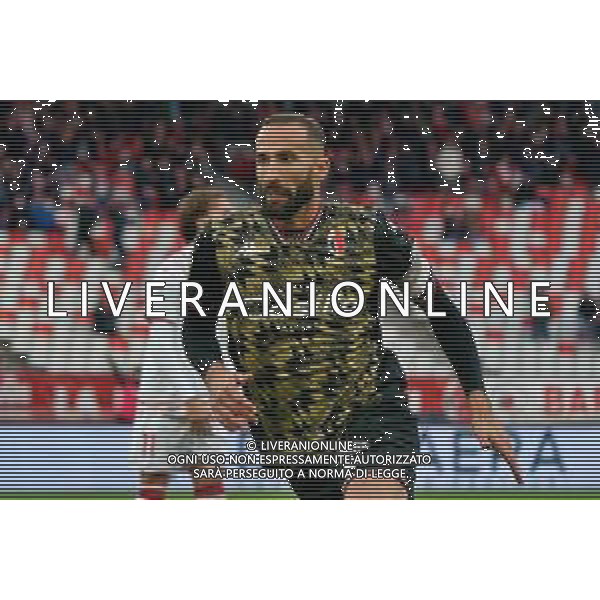Valerio Di Cesare of SSC Bari celebrates after scoring a goal uring the Italian Serie B match SSC Bari vs FC Sudtirol on December 09, 2023 at the San Nicola stadium in Bari, Italy. Photo by Emmanuele Mastrodonato/ag. Aldo Liverani sas/ AGENZIA ALDO LIVERANI SAS