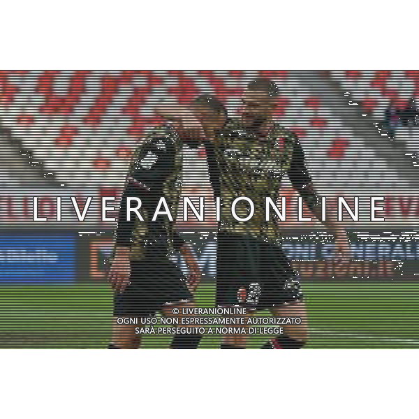 Valerio Di Cesare of SSC Bari celebrates after scoring a goal with Francesco Vicari of SSC Bari during the Italian Serie B match SSC Bari vs FC Sudtirol on December 09, 2023 at the San Nicola stadium in Bari, Italy. Photo by Emmanuele Mastrodonato/ag. Aldo Liverani sas/ AGENZIA ALDO LIVERANI SAS