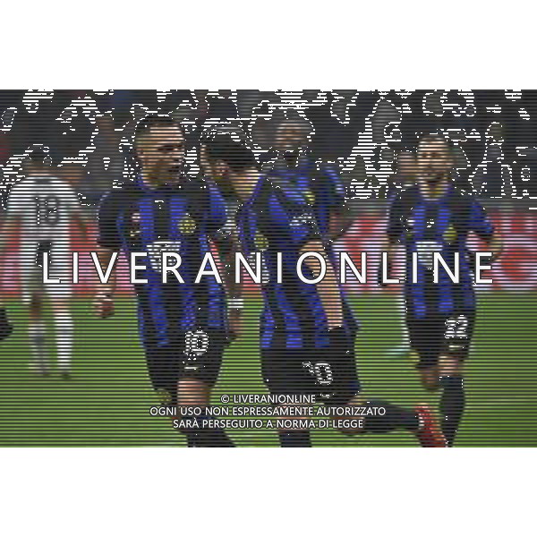Inter vs Udinese nella foto Lautaro Martinez (Inter) e Hakan Calhanoglu (Inter) esultano dopo il gol dell\'1 a 0 Milano 09-12-2023 Stadio Giuseppe Meazza - San Siro Campionato Serie A TIM - 15a giornata foto Roberto Garavaglia/ag. Aldo Liverani sas/ AGENZIA ALDO LIVERANI SAS