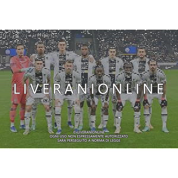 Inter vs Udinese nella foto formazione Udinese, in piedi da SX Marco Silvestri, Walace Souza Silva, Lorenzo Lucca, Christian Kabasele, Martin Ismael Payero e Roberto Maximiliano Pereyra; in basso da SX Nehuen Perez, Lazar Samardzic, Jordan Zemura, Festy Ebosele e Joao Diogo Ferreira Milano 09-12-2023 Stadio Giuseppe Meazza - San Siro Campionato Serie A TIM - 15a giornata foto Roberto Garavaglia/ag. Aldo Liverani sas/ AGENZIA ALDO LIVERANI SAS