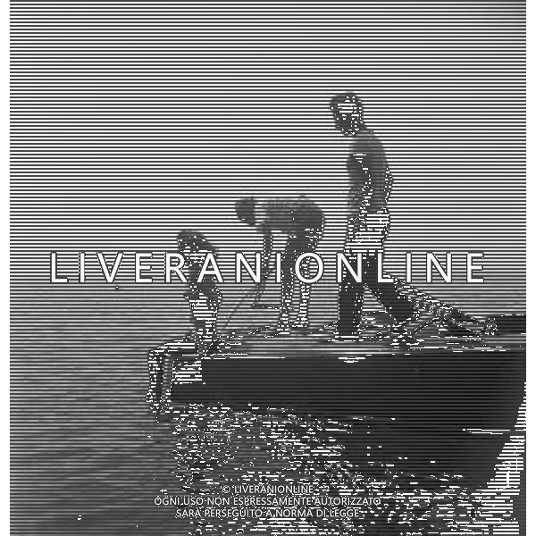 Neg- RETROSPETTIVA GRAZIELLA LONARDI BUONTEMPO MECENATE E COLLEZIONISTA D\'ARTE NELLA FOTO AL MARE SULL\'ISOLA DI CAPRI NELL\'ANNO 1950 AG ALDO LIVERANI SAS