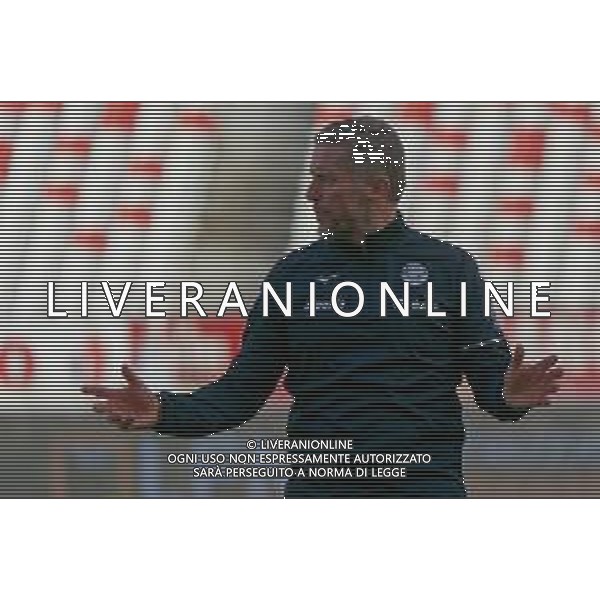 coach Federico Valente of FC Sudtirol during the Italian Serie B match SSC Bari vs FC Sudtirol on December 09, 2023 at the San Nicola stadium in Bari, Italy. Photo by Emmanuele Mastrodonato/ag. Aldo Liverani sas/ AGENZIA ALDO LIVERANI SAS