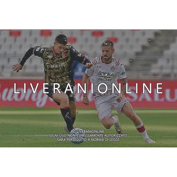 Ilias Koutsoupias of SSC Bari and Daniele Casiraghi of FC Sudtirol during the Italian Serie B match SSC Bari vs FC Sudtirol on December 09, 2023 at the San Nicola stadium in Bari, Italy. Photo by Emmanuele Mastrodonato/ag. Aldo Liverani sas/ AGENZIA ALDO LIVERANI SAS