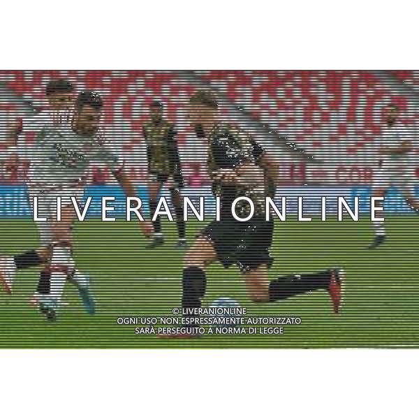 Giuseppe Sibilli of SSC Bari during the Italian Serie B match SSC Bari vs FC Sudtirol on December 09, 2023 at the San Nicola stadium in Bari, Italy. Photo by Emmanuele Mastrodonato/ag. Aldo Liverani sas/ AGENZIA ALDO LIVERANI SAS