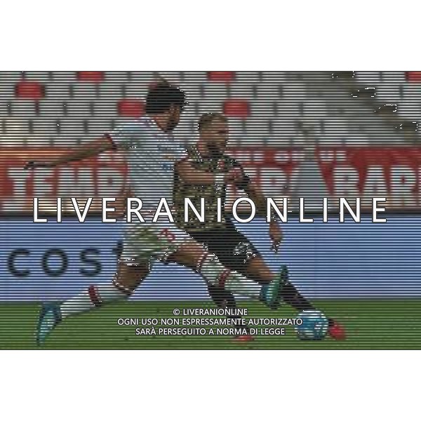 Giuseppe Sibilli of SSC Bari and Andrea Cagnano of FC Sudtirol during the Italian Serie B match SSC Bari vs FC Sudtirol on December 09, 2023 at the San Nicola stadium in Bari, Italy. Photo by Emmanuele Mastrodonato/ag. Aldo Liverani sas/ AGENZIA ALDO LIVERANI SAS