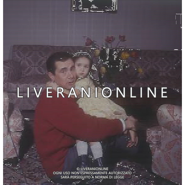 COL-RETROSPETTIVA ENZO TORTORA PRESNTATORE TELEVISIVO-GIORNALISTA E POLITICO NELLA FOTO ENZO TORTORA CON LA FIGLIA SILVIA NELL\'ANNO 1966 A MILANO AG ALDO LIVERANI SAS
