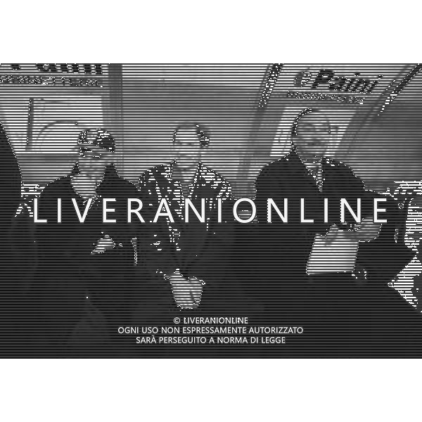Neg- RETROSPETTIVA SILVANO RAMACCIONI DIRIGENTE MILAN NELLA FOTO SILVANO RAMACCIONI IN PAMNCHINA CON L\'ALLENATORE ARRIGO SACCHI E FRANCO BARESI NELL\'ANNO 1996-1997 AG ALDO LIVERANI SAS