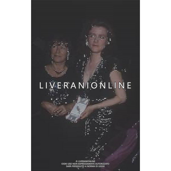 DIAP-RETROSPETTIVA BARBARA SUKOVA ATTRICE NELLA FOTO BARBARA SUKOVA CON MARGARETH VON TROTTA A CANNES NELL\'ANNO 1986 AG ALDO LIVERANI SAS  