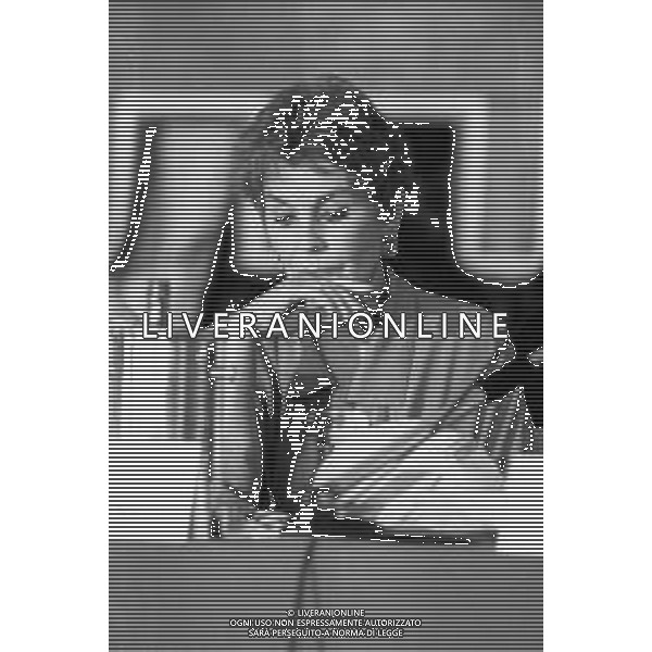 Neg- RETROSPETTIVA JEAN SIMMONS ATTRICE BRITANNICA NELLA FOTO NELL\'ANNO 1989 AG ALDO LIVERANI SAS