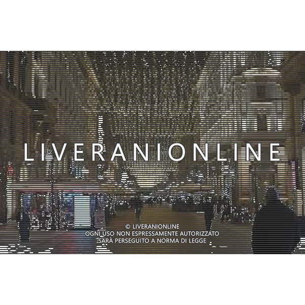 TVRG Luci Natale Milano nella foto luci in via Dante Milano 11-12-2023 Il centro citta\' nel periodo delle feste di Natale foto Roberto Garavaglia/ag. Aldo Liverani sas/AGENZIA ALDO LIVERANI SAS