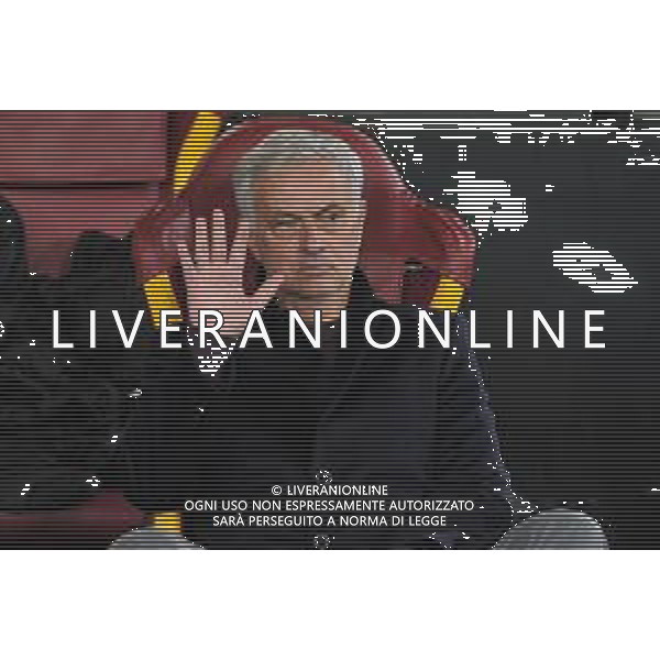Roma vs Sheriff Tiraspol - Europa League - 6 giornata - Stadio Olimpico - Roma 14-12-2023 nella foto Jose\' Mourinho in panchina ©Federico Gaetano / AGENZIA ALDO LIVERANI SAS