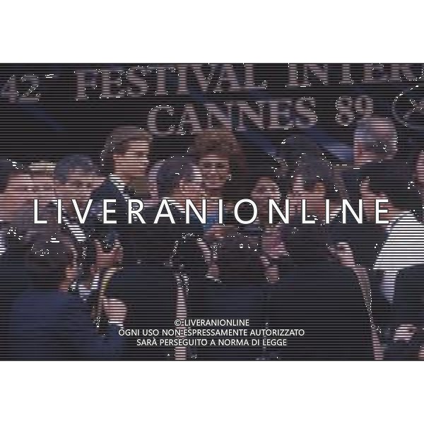 RETROSPETTIVA SOPHIA LOREN ATTRICE NELLA FOTO SOPHIA LOREN CON IL FIGLIO EDOARDO PONTI A CANNES NELL\'ANNO 1989 AG ALDO LIVERANI SAS