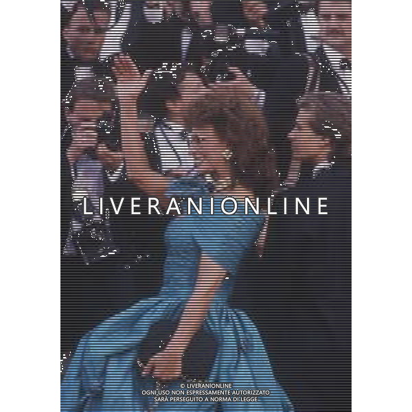RETROSPETTIVA SOPHIA LOREN ATTRICE NELLA FOTO SOPHIA LOREN CON IL FIGLIO EDOARDO PONTI A CANNES NELL\'ANNO 1989 AG ALDO LIVERANI SAS