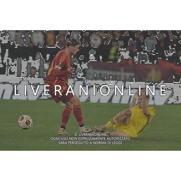 Roma vs Sheriff Tiraspol - Europa League - 6 giornata - Stadio Olimpico - Roma 14-12-2023 nella foto Apostolakis e Zalewski ©Federico Gaetano / AGENZIA ALDO LIVERANI SAS