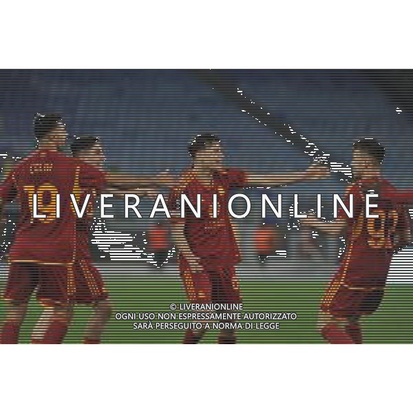 Roma vs Sheriff Tiraspol - Europa League - 6 giornata - Stadio Olimpico - Roma 14-12-2023 nella foto Esultanza dopo gol Niccolo\' Pisilli festeggiato dai compagni ©Federico Gaetano / AGENZIA ALDO LIVERANI SAS