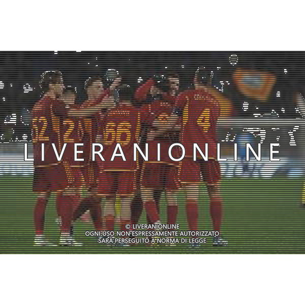 Roma vs Sheriff Tiraspol - Europa League - 6 giornata - Stadio Olimpico - Roma 14-12-2023 nella foto Esultanza dopo gol Niccolo\' Pisilli - abbraccio ©Federico Gaetano / AGENZIA ALDO LIVERANI SAS