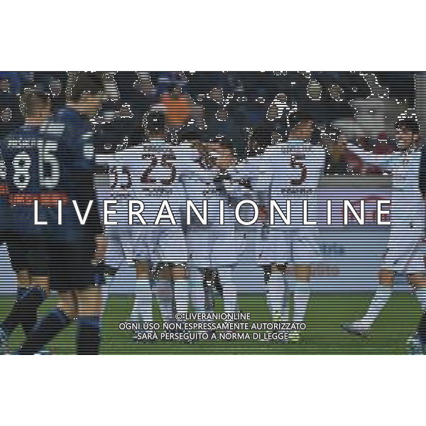 TVRG Atalanta vs Salernitana nella foto esultanza Salernitana dopo il gol dell\'1 a 0 Lorenzo Pirola Bergamo 18-12-2023 Gewiss Stadium - Stadio Atleti Azzurri d\'Italia Campionato Serie A TIM - 16a giornata foto Roberto Garavaglia/ag. Aldo Liverani sas/AGENZIA ALDO LIVERANI SAS
