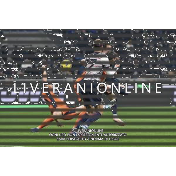 Inter vs Bologna nella foto Giovanni Fabbian (Bologna) occasione da gol con un colpo di tacco Milano 20-12-2023 Stadio Giuseppe Meazza - San Siro Coppa Italia Frecciarossa - ottavi di finale foto Roberto Garavaglia/ag. Aldo Liverani sas/AGENZIA ALDO LIVERANI SAS