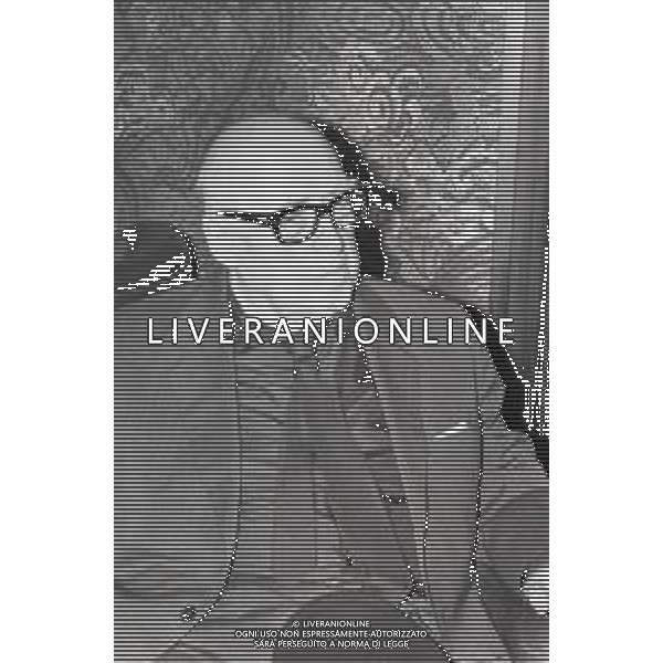 NEG-RETROSPETTIVA CESARE ZAVATTINI SCENEGIATORE-GIORNALISTA- SCRITTORE -POETA E PITTORE ITALIANO NELLA FOTO CESARE ZAVATTINI A VENEZIA NELL\'ANNO 1982 ALLA MOSTRA INTERNAZIONALE DEL CINEMA AG ALDO LIVERANI SAS