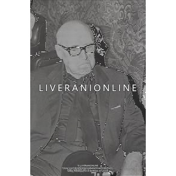 NEG-RETROSPETTIVA CESARE ZAVATTINI SCENEGIATORE-GIORNALISTA- SCRITTORE -POETA E PITTORE ITALIANO NELLA FOTO CESARE ZAVATTINI A VENEZIA NELL\'ANNO 1982 ALLA MOSTRA INTERNAZIONALE DEL CINEMA AG ALDO LIVERANI SAS