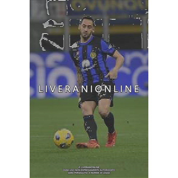 Inter vs Lecce nella foto Hakan Calhanoglu (Inter) Milano 23-12-2023 Stadio Giuseppe Meazza - San Siro Campionato Serie A TIM - 17a giornata foto Roberto Garavaglia/ag. Aldo Liverani sas/AGENZIA ALDO LIVERANI SAS