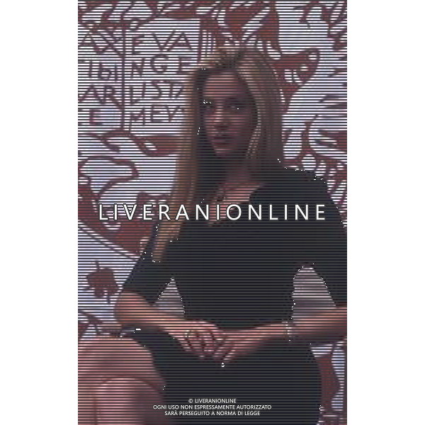 DIAP-RETROSPETTIVA MIRA SORVINO ATTRICE NELLA FOTO MIRA SORVINO A VENEZIA NELL\'ANNO 1995 AG ALDO LIVERANI SAS