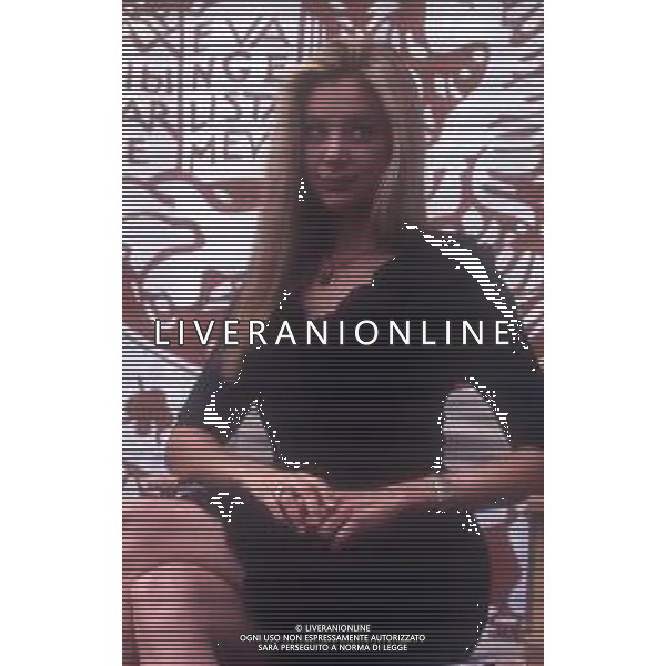 DIAP-RETROSPETTIVA MIRA SORVINO ATTRICE NELLA FOTO MIRA SORVINO A VENEZIA NELL\'ANNO 1995 AG ALDO LIVERANI SAS