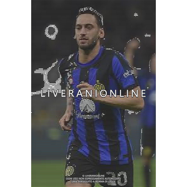 Inter vs Lecce nella foto Hakan Calhanoglu (Inter) Milano 23-12-2023 Stadio Giuseppe Meazza - San Siro Campionato Serie A TIM - 17a giornata foto Roberto Garavaglia/ag. Aldo Liverani sas