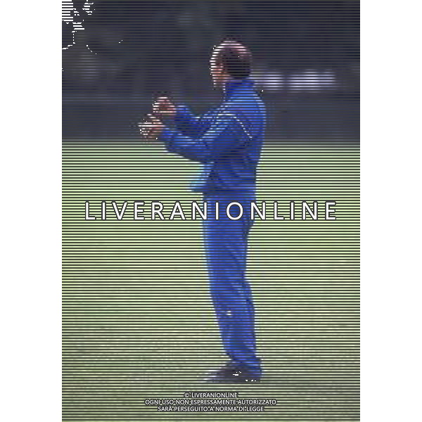 DIAP-RETROSPETTIVA FRANCESCO ROCCA ALLENATORE E EX CALCIATORE NELLA FOTO FRANCESCO ROCCA ALLENATORE NAZIONALE ITALIANA NELL\'ANNO 1986-1987 AG ALDO LIVERANI SAS 