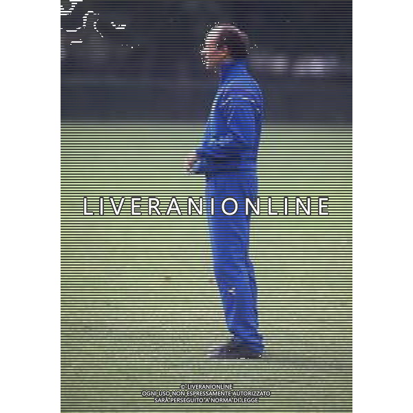 DIAP-RETROSPETTIVA FRANCESCO ROCCA ALLENATORE E EX CALCIATORE NELLA FOTO FRANCESCO ROCCA ALLENATORE NAZIONALE ITALIANA NELL\'ANNO 1986-1987 AG ALDO LIVERANI SAS 