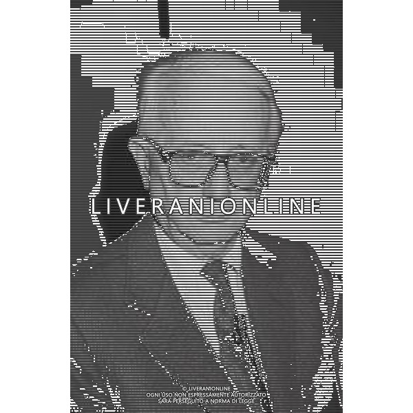 RETROSPETTIVA ENZO BIAGI GIORNALISTA E SCRITTORE E CONDUTTORE TELEVISIVO  NELLA FOTO ENZO BIAGI NELL\'ANNO 1990 NEGLI STUDI TELEVISIVI DELLA RAI A MILANO AG ALDO LIVERANI SAS