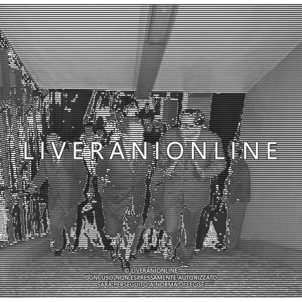 RETROSPETTIVA ITALO VIGLIANESI MINISTRO DEI TRASPORTI nella foto ALL\'INAUGURAZIONE DEL NUOVO TRONCO E LA NUOVA TRATTA DELLA METROPOLITANA DI MILANO \'GOBBA-GORGONZOLA\' NELL\'ANNO 1970 /AGENZIA ALDO LIVERANI SAS