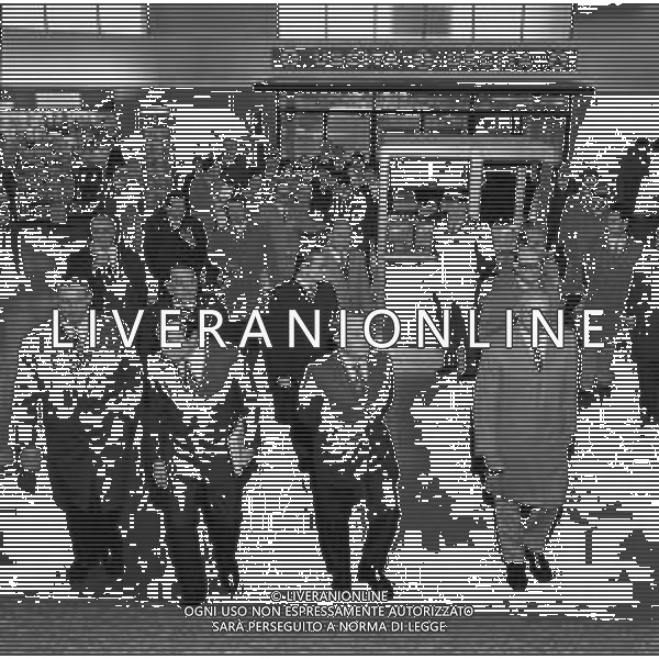 RETROSPETTIVA ITALO VIGLIANESI MINISTRO DEI TRASPORTI nella foto ALL\'INAUGURAZIONE DEL NUOVO TRONCO E LA NUOVA TRATTA DELLA METROPOLITANA DI MILANO \'GOBBA-GORGONZOLA\' NELL\'ANNO 1970 /AGENZIA ALDO LIVERANI SAS
