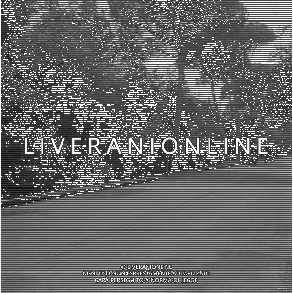 Neg- RETROSPETTIVA CIRCUITO DI CASTEL FUSANO (CIRCUITO DELL\'IMPERO) NELL\'ANNO 1950 NELLA FOTO IL CIRCUITO AUTOMOBILISTICO E MOTOCICLISTICO A OSTIA LIDO PINETA LITORALE ROMANO AG ALDO LIVERANI SAS