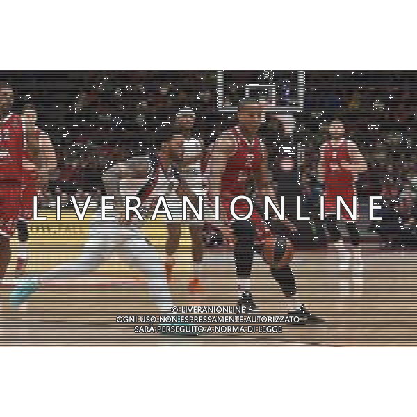 TVRG EA7 Emporio Armani Milano vs Saski Baskonia Vitoria-Gasteiz nella foto Markus Howard (Saski Baskonia) e Devon Hall (Olimpia Milano) Assago (MI) 28-12-2023 Mediolanum Forum Turkish Airlines Euroleague 17a giornata regular season foto Roberto Garavaglia/ag. Aldo Liverani sas