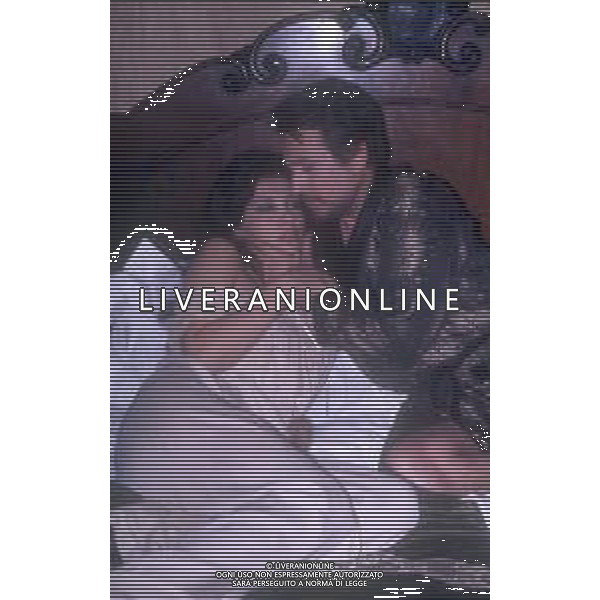 DIAP-RETROSPETTIVA LAURA BELLLI ATTRICE NELLA FOTO LAURA BELLI CON ALBERTO LIONELLO NELLA SERIE TELEVISIVA “IL CASTIGO“ NELL\'ANNO 1977 AG ALDO LIVERANI SAS 