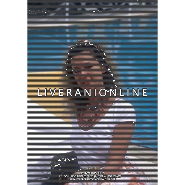 DIAP-RETROSPETTIVA LORETTA GOGGI-CANTANTE-ATTRICE-IMITATRICE-CONDUTTRICE TELEVISIVA E SCRITTRICE NELLA FOTO LORETTA GOGGI A SAINT VINCENT NELL\'ANNO 1980 AG ALDO LIVERANI SAS