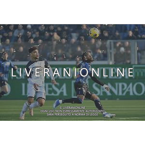 TVRG Atalanta vs Lecce nella foto Valentin Gendrey (Lecce) e Ademola Lookman (Atalanta) Bergamo 30-12-2023 Gewiss Stadium - Stadio Atleti Azzurri d\'Italia Campionato Serie A TIM - 18a giornata foto Roberto Garavaglia/ag. Aldo Liverani sas/AGENZIA ALDO LIVERANI SAS