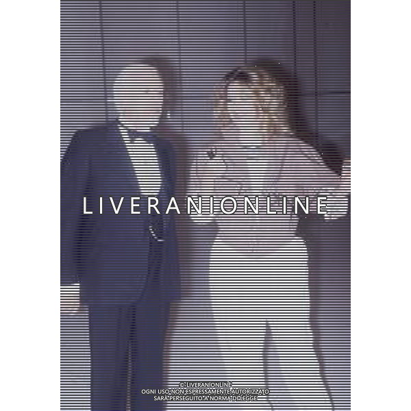 DIAP-RETROSPETTIVA LORETTA GOGGI-CANTANTE-ATTRICE-IMITATRICE-CONDUTTRICE TELEVISIVA E SCRITTRICE NELLA FOTO LORETTA GOGGI CON LUCIANO SALCE A ROMA NELL\'ANNO 1983 FOTO EDGARDO DELLA SCORCIOSA-AG ALDO LIVERANI SAS  