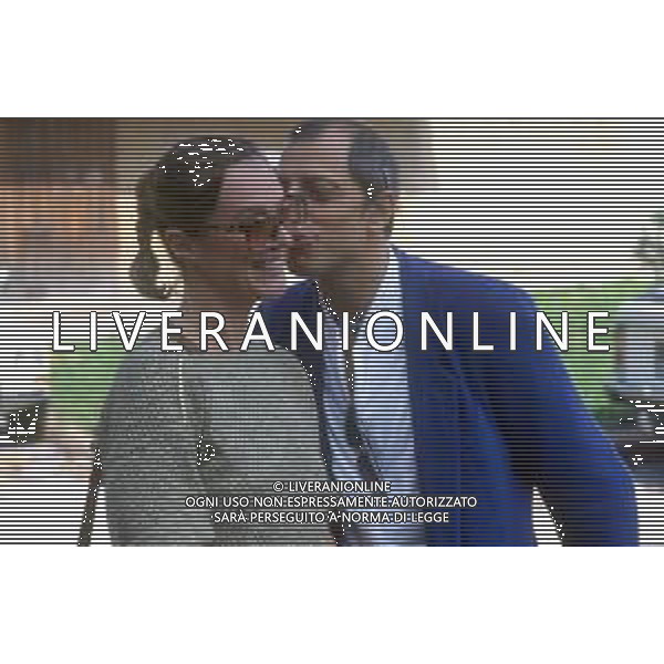 DIAP-RETROSPETTIVA LORETTA GOGGI-CANTANTE-ATTRICE-IMITATRICE-CONDUTTRICE TELEVISIVA E SCRITTRICE NELLA FOTO LORETTA GOGGI CON PIPPO FRANCO NELL\'ANNO 1981 A SAINT VINCENT AG ALDO LIVERANI SAS 